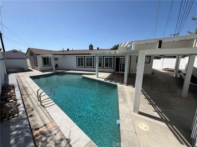 407 N Clinton, Orange, CA 92867