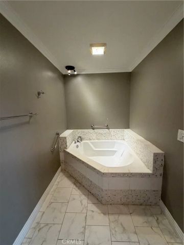 407 N Clinton, Orange, CA 92867