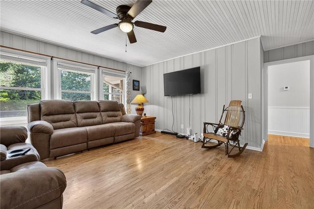 188 Hillendale Drive, Toccoa, GA 30577