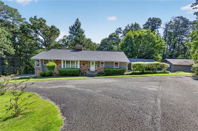 188 Hillendale Drive, Toccoa, GA 30577