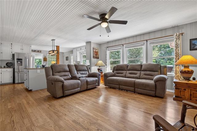 188 Hillendale Drive, Toccoa, GA 30577