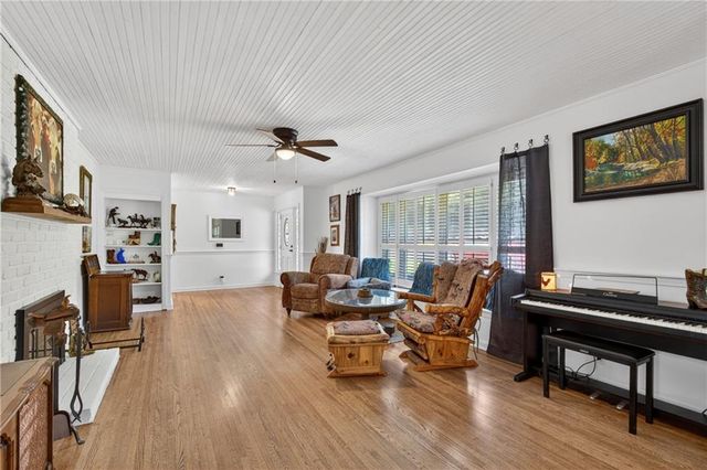 188 Hillendale Drive, Toccoa, GA 30577