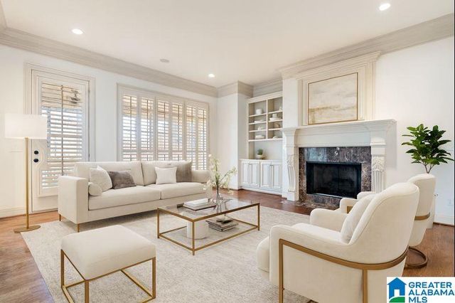 2230 OVERLOOK CREST, Vestavia Hills, AL 35226