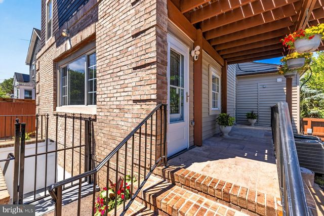 4037 22ND ST NE, Washington, DC 20018