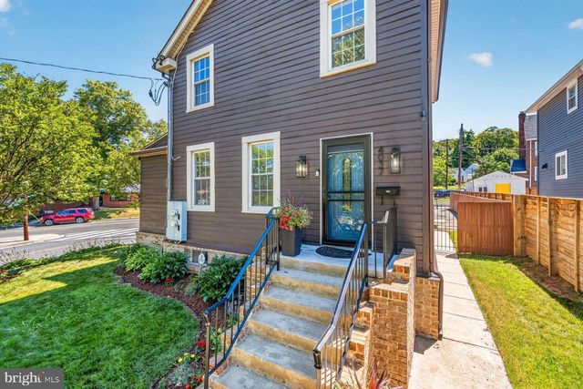 4037 22ND ST NE, Washington, DC 20018