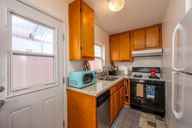 830-832 Pismo Ct, San Diego, CA 92109