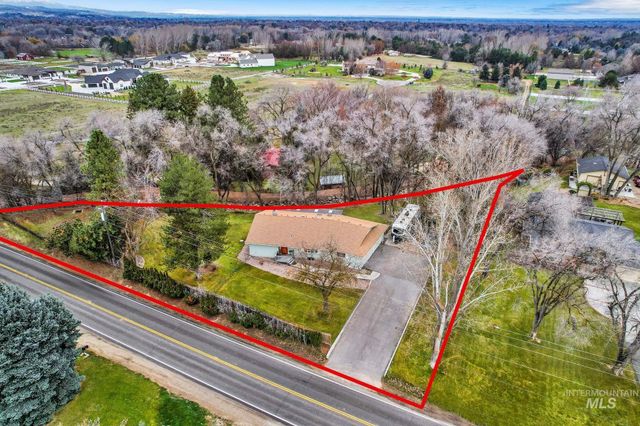 457 E Beacon Light Rd, Eagle, ID 83616