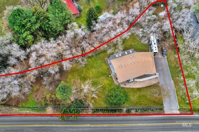 457 E Beacon Light Rd, Eagle, ID 83616