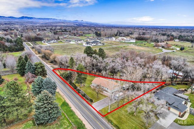 457 E Beacon Light Rd, Eagle, ID 83616