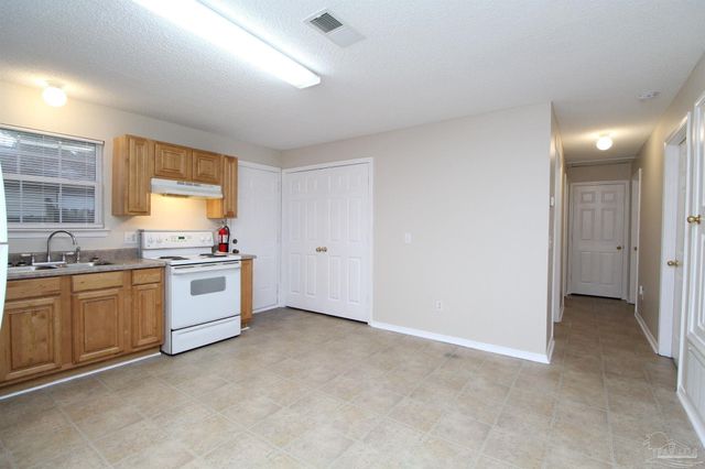 3740 Frontera Cir, Pensacola, FL 32505