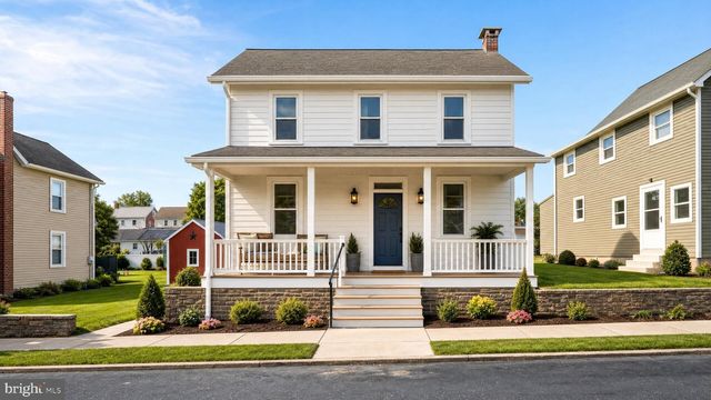 17 PENN ST, Biglerville, PA 17307
