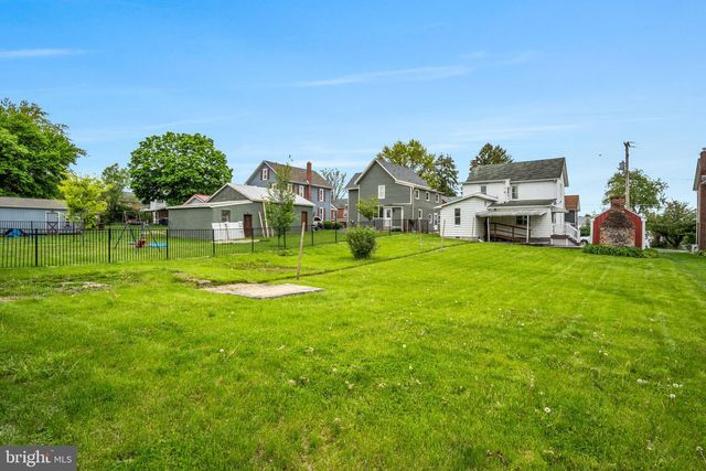 17 PENN ST, Biglerville, PA 17307
