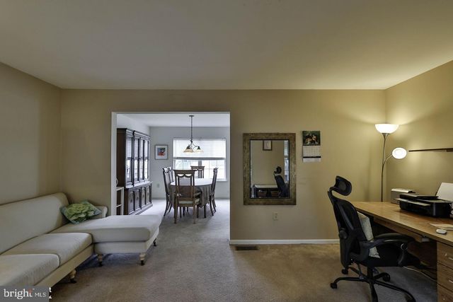 1500 WINDMILL LN, Breinigsville, PA 18031