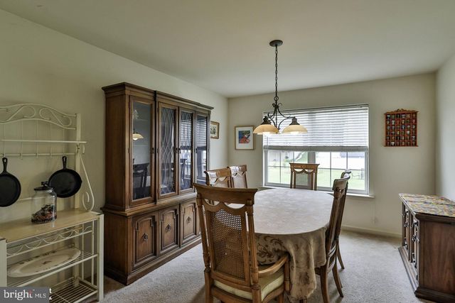 1500 WINDMILL LN, Breinigsville, PA 18031
