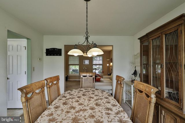 1500 WINDMILL LN, Breinigsville, PA 18031