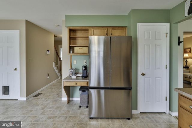 1500 WINDMILL LN, Breinigsville, PA 18031