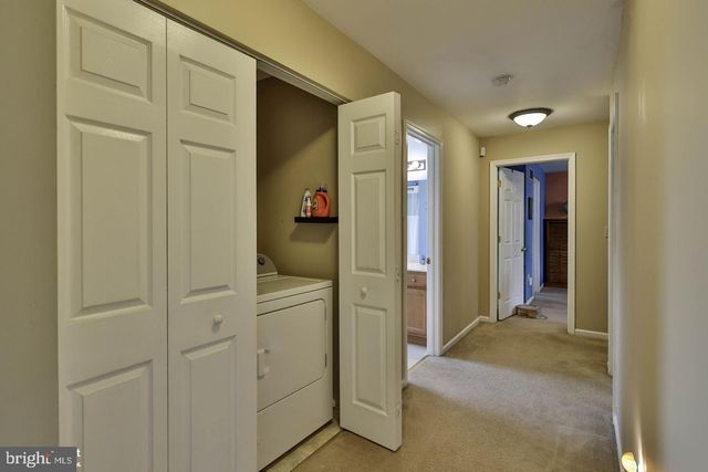 1500 WINDMILL LN, Breinigsville, PA 18031