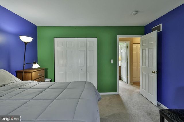 1500 WINDMILL LN, Breinigsville, PA 18031