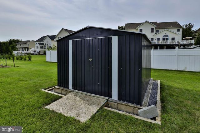 1500 WINDMILL LN, Breinigsville, PA 18031