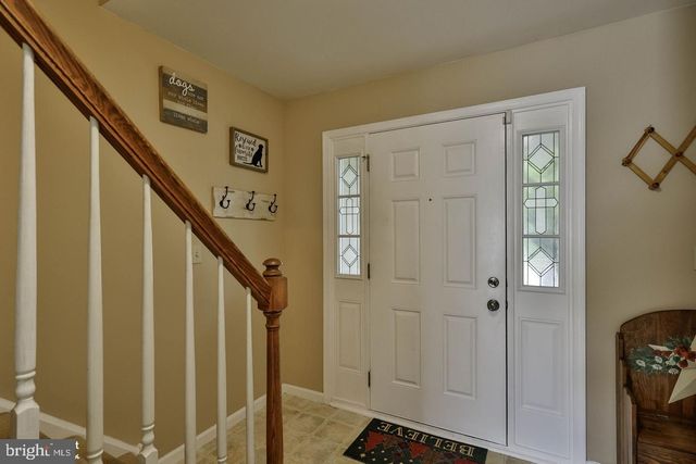 1500 WINDMILL LN, Breinigsville, PA 18031
