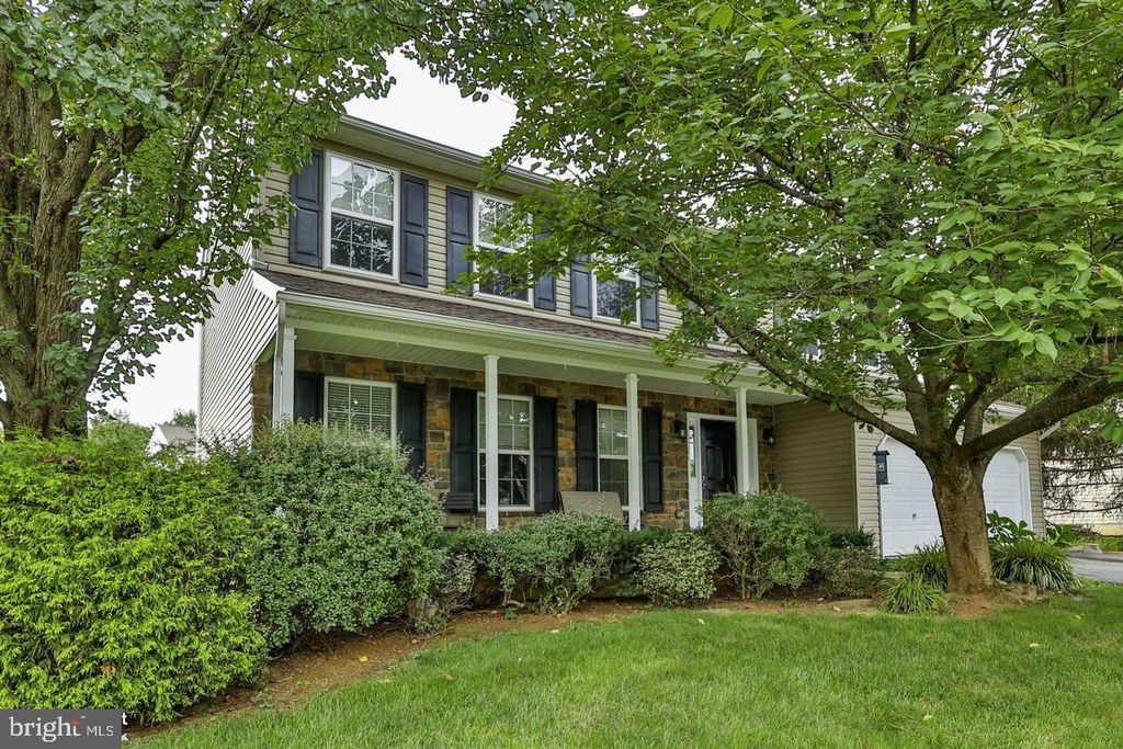 1500 WINDMILL LN, Breinigsville, PA 18031