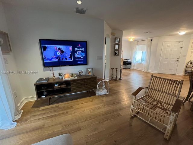 7451 SW 163rd Ct, Miami, FL 33193