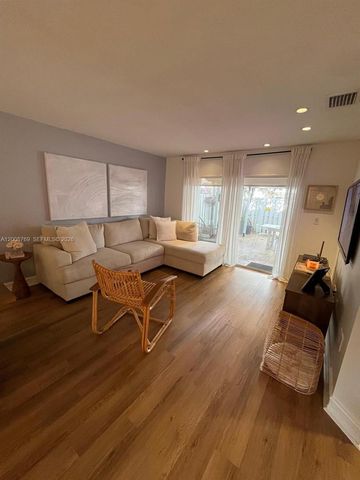 7451 SW 163rd Ct, Miami, FL 33193