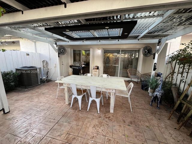 7451 SW 163rd Ct, Miami, FL 33193