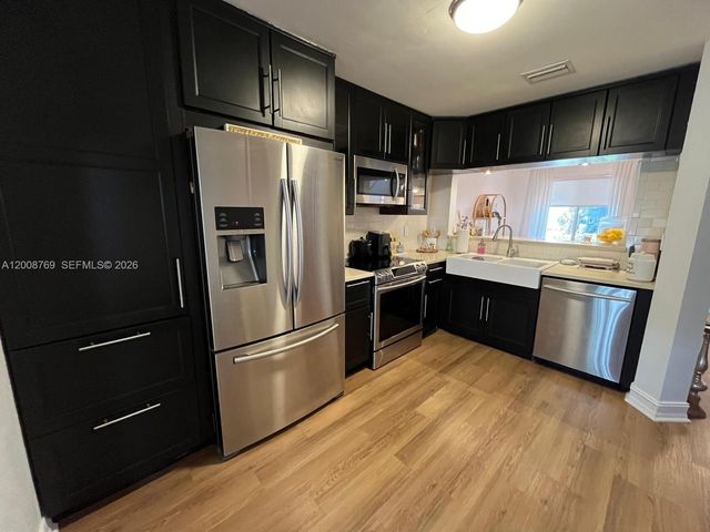 7451 SW 163rd Ct, Miami, FL 33193