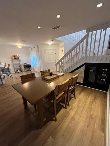 7451 SW 163rd Ct, Miami, FL 33193