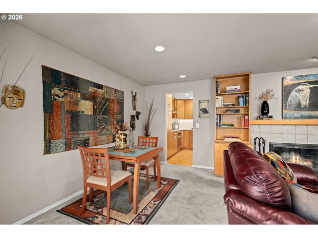 4125 Sw VESTA St, Portland, OR 97219