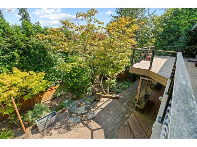 4125 Sw VESTA St, Portland, OR 97219