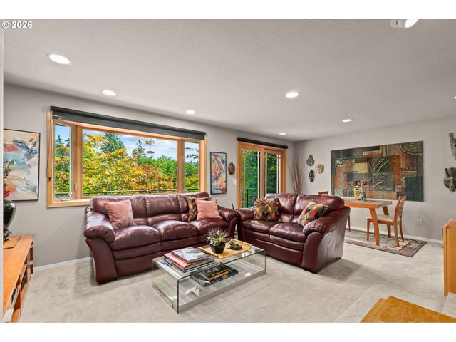 4125 Sw VESTA St, Portland, OR 97219