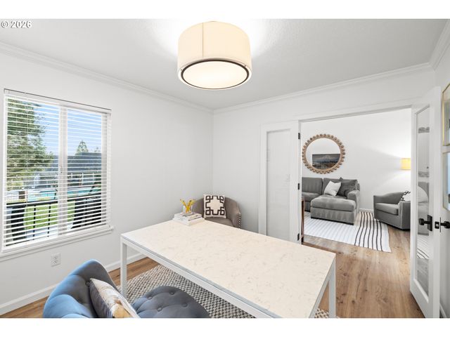 1466 BONNIEBRAE Dr, Lake Oswego, OR 97034