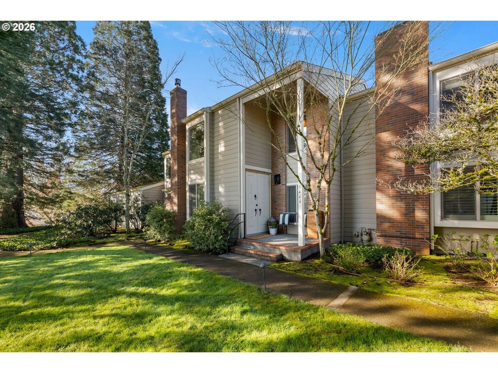 1466 BONNIEBRAE Dr, Lake Oswego, OR 97034