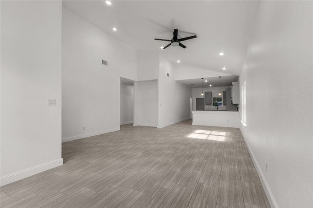 5120 Elgin Street, Fort Worth, TX 76105