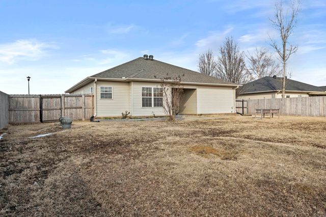 57 Willow Lake Road, Ward, AR 72176