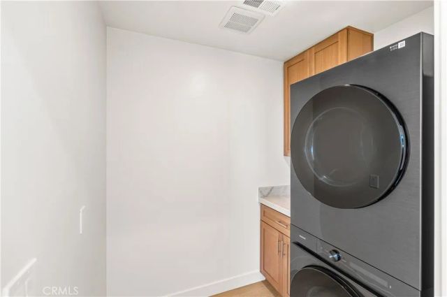 215 Oceanside Blvd 1, Oceanside, CA 92054