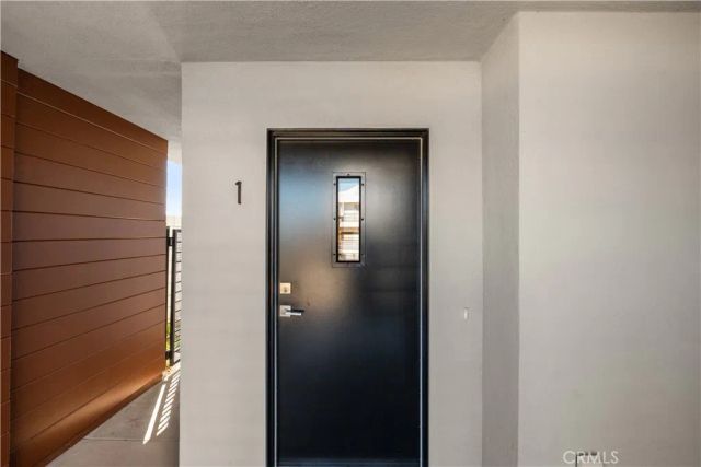 215 Oceanside Blvd 1, Oceanside, CA 92054