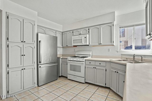 11799 STONE CASTLE Drive, El Paso, TX 79936