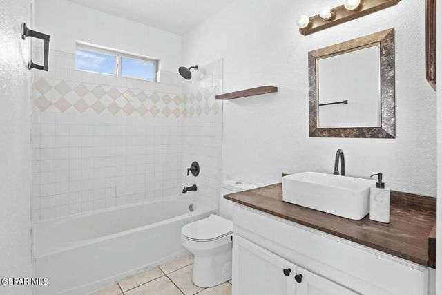 11799 STONE CASTLE Drive, El Paso, TX 79936