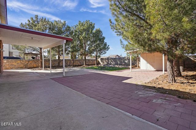 11799 STONE CASTLE Drive, El Paso, TX 79936