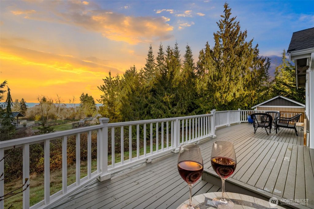 1063 Tamarack Lane, Port Angeles, WA 98362