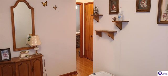 11073 S Preston Highway, Lebanon Junction, KY 40150