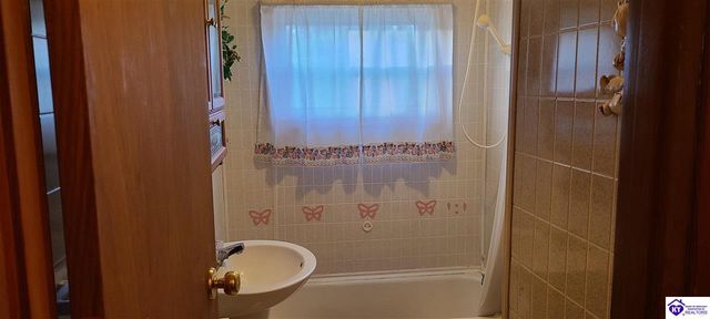 11073 S Preston Highway, Lebanon Junction, KY 40150