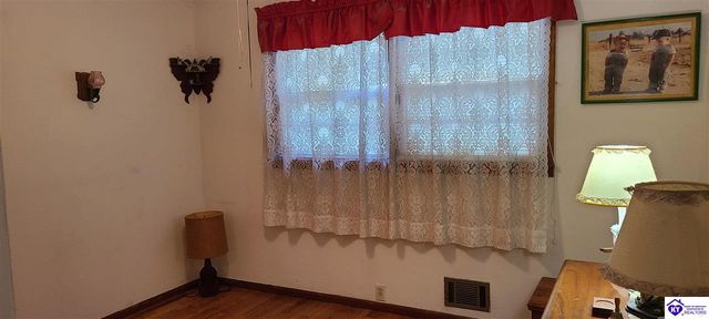 11073 S Preston Highway, Lebanon Junction, KY 40150