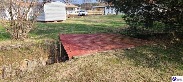 11073 S Preston Highway, Lebanon Junction, KY 40150