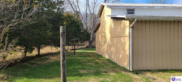 11073 S Preston Highway, Lebanon Junction, KY 40150