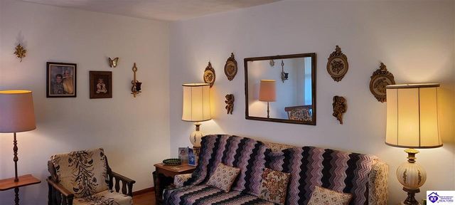 11073 S Preston Highway, Lebanon Junction, KY 40150