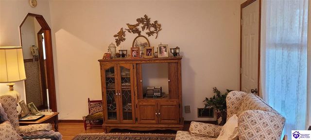 11073 S Preston Highway, Lebanon Junction, KY 40150